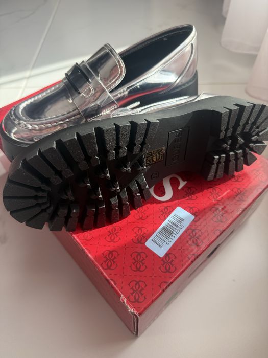 Дамски обувки Guess