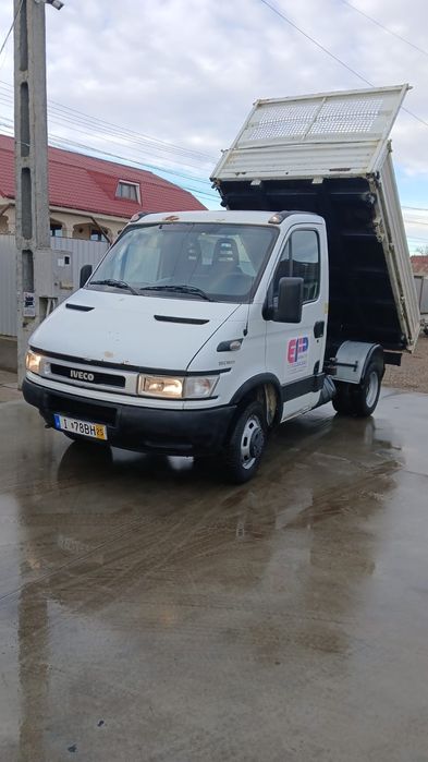 Vând iveco daily basculabil