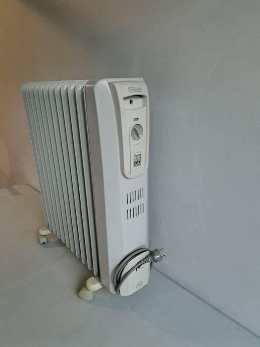 Маслен радиатор Delongi