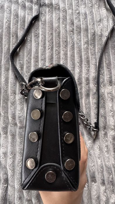 Чанта с дълга дръжка и два джоба