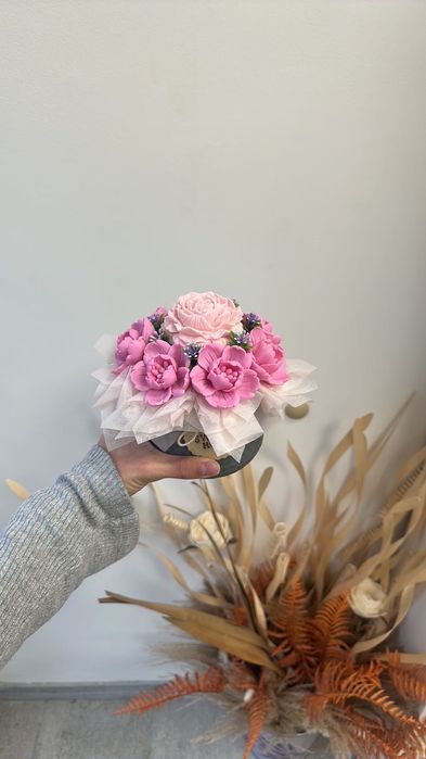 Прекрасни букети от ароматни свещи