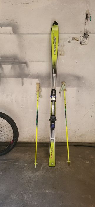 Set Schiuri Fischer Revolution Rider 180 cm + Legături Marker + Bețe Völkl