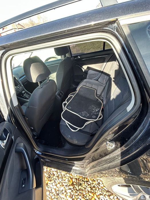 Dezmembrez Golf 6 1.6  tdi 2011