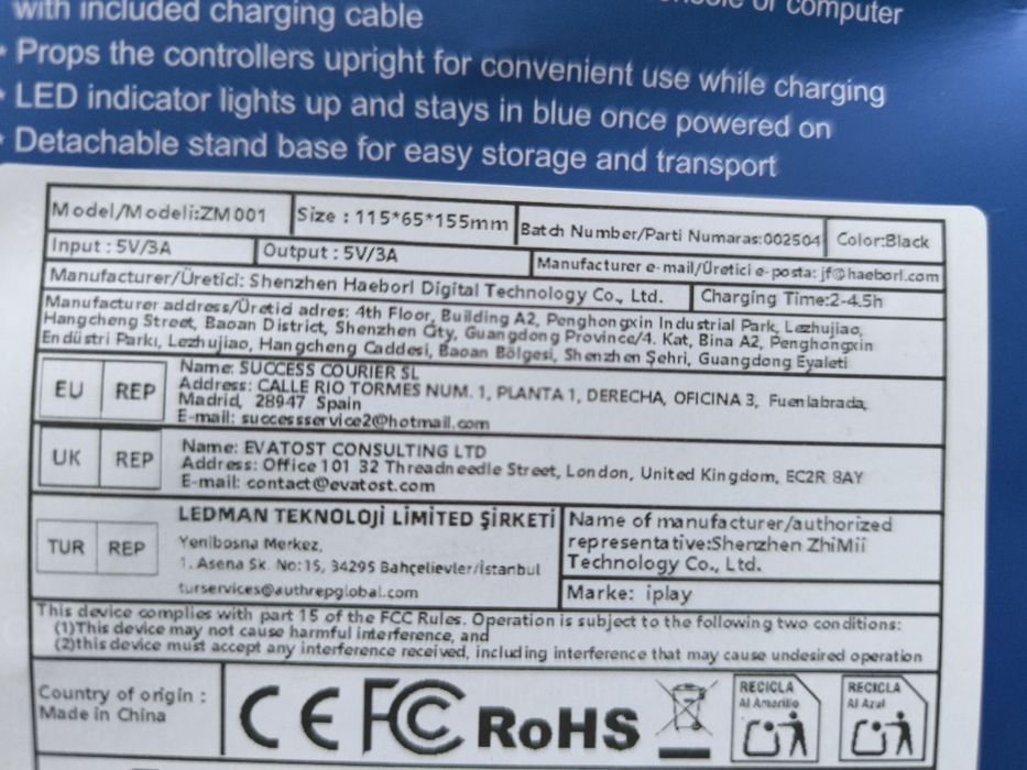 Зарядная док-станция для контроллеров PS4