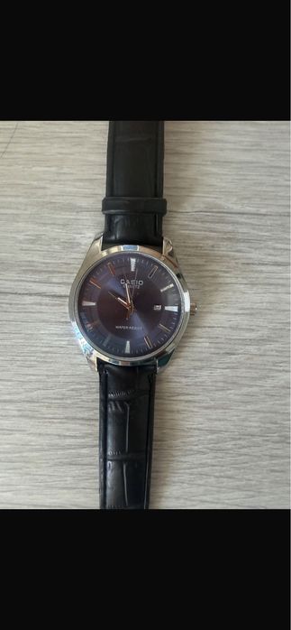 Продам часы ! в новом состояние