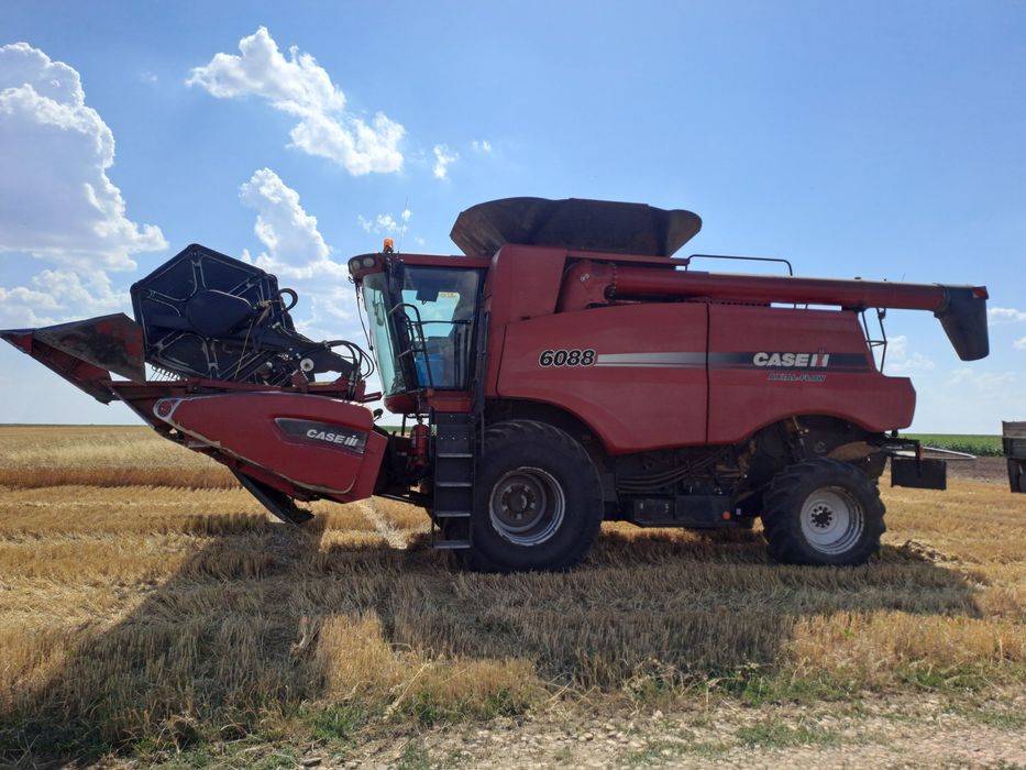 Combină Case 6088