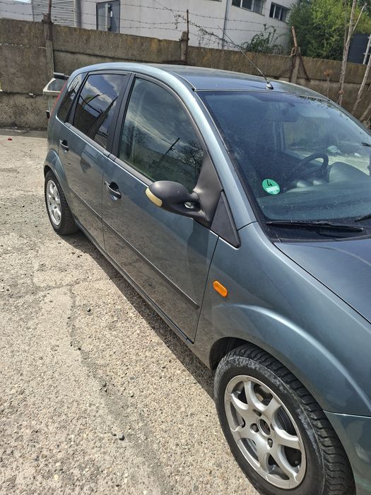 FORD Fiesta 2003 — imagine 3