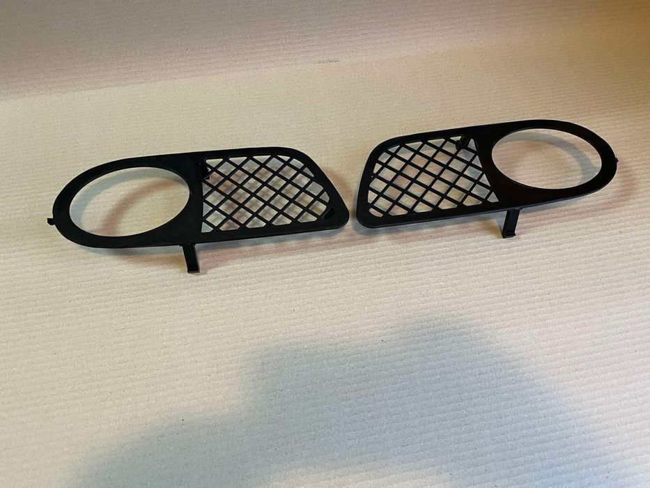 Решетки за халогените на БМВ е46 M Technik II