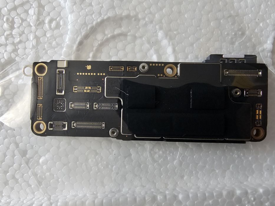 Placa de baza iphone 16 pro codata