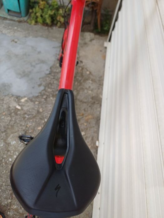 Карбонов Велосипед Specialized Sirrus - L размер - Висок клас