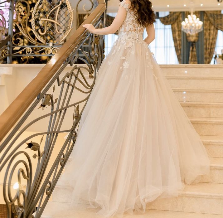 Платье на узату