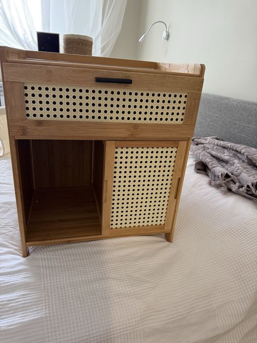 Продам прикроватные тумбочки