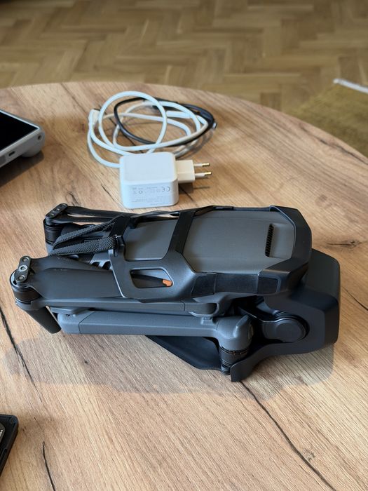 DJI Mavic 3 Pro комплект - като нов