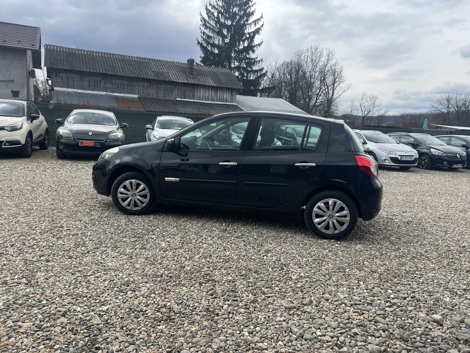 Renault Clio 3 an 2010 benzina 1.2 recent inmatriculat Ro