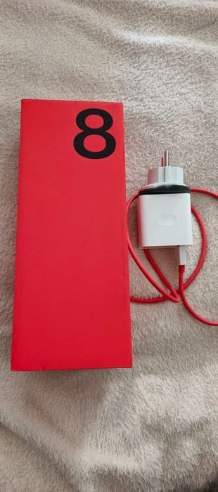 Продам Oneplus 8 12/256gb