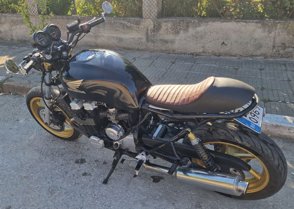 Honda cb750 seven fifty