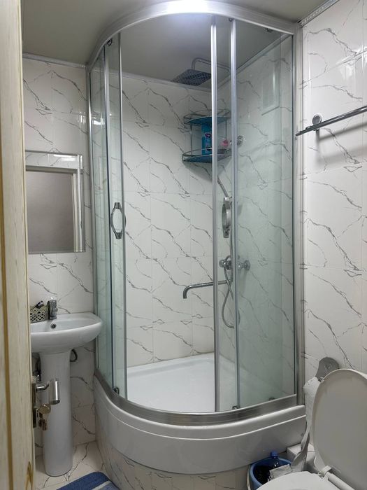 Сергели тумани Кумарикда 2 хонали евроремонт уй сотлади.