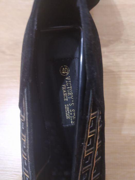 Продам новые туфли 40 размера