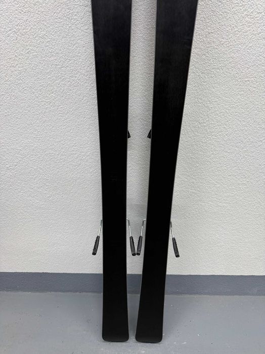 schi head shape v8 L170cm