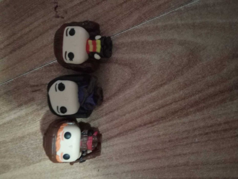 Vând mini figurine Harry Potter de la KINDER JOY ediție limitată 2024
