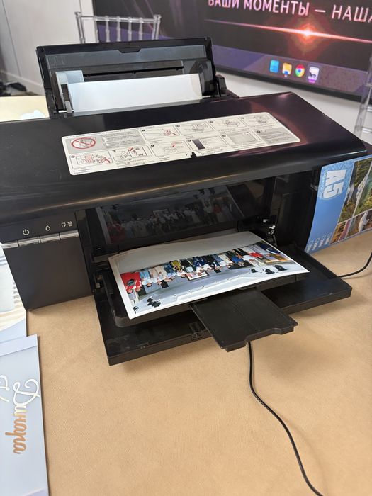 срочно Продам принтер Epson l800