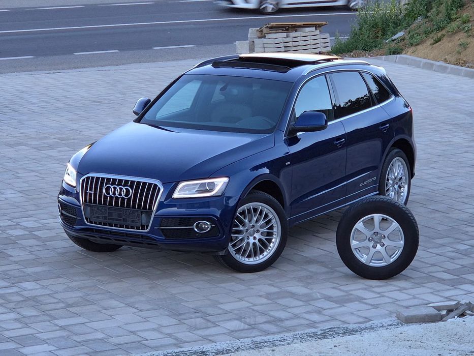 Audi Q5 / 3 × S-LINE,PANORAMIC,Quattro