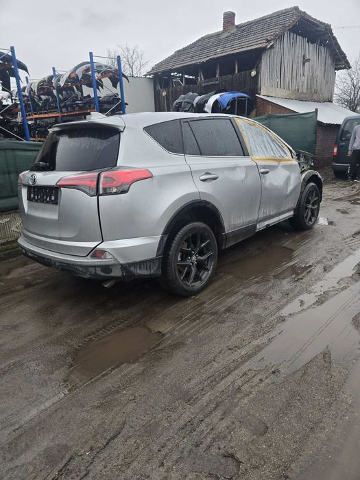 Toyota Rav 4 2017g  2.5 XIBRID НА ЧАСТИ САМО