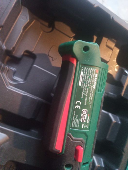 Акумулаторна тресчотка 12 волта.