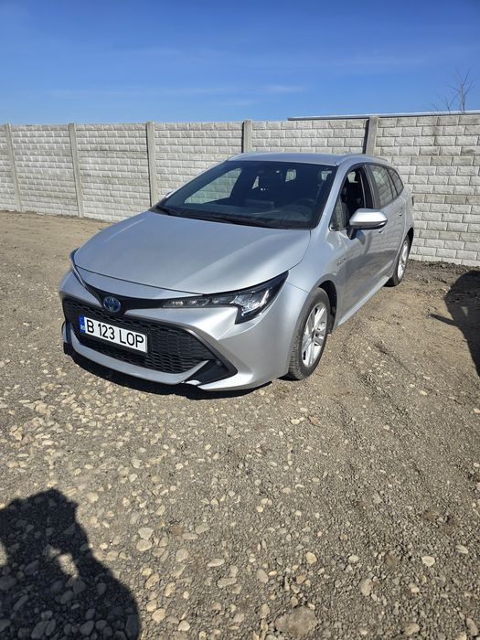 Inchiriez    toyota corola bolt uber