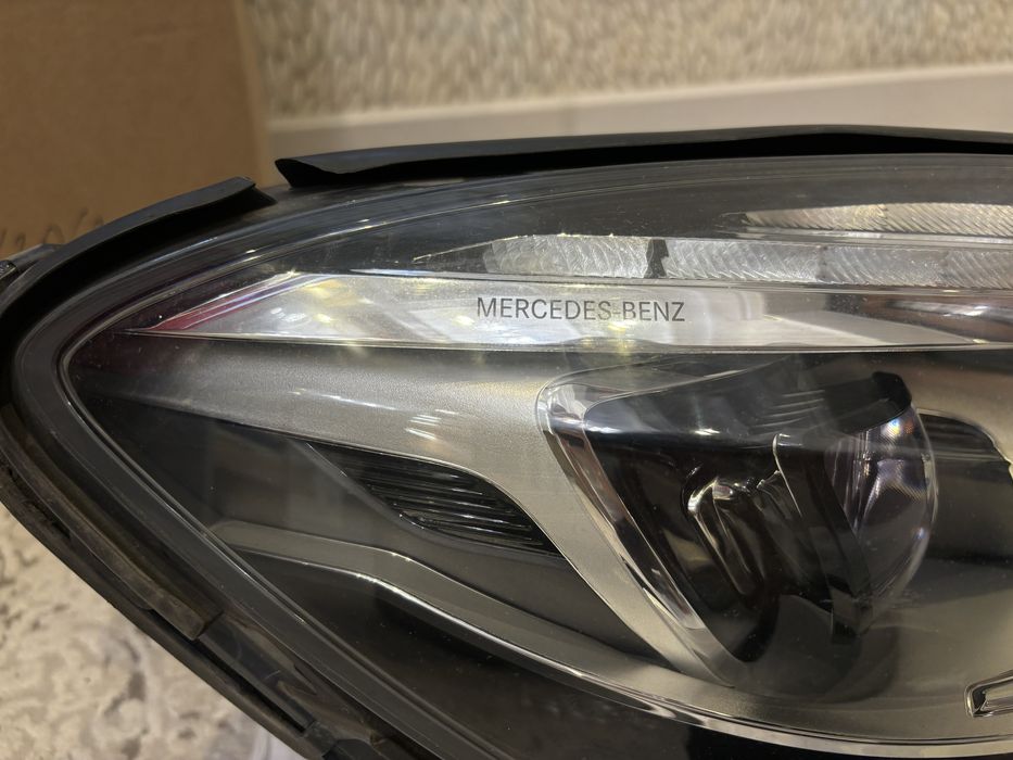 W222 продам фары и стопы до рест Мерс s class