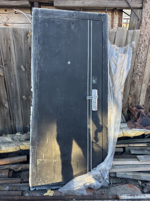 Продам дверь наружный