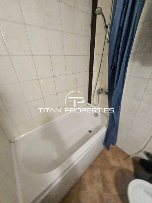 Дава се под наем Двустаен апартамент в Бургас, Център - 70 кв.м за 561 € - Снимка #7