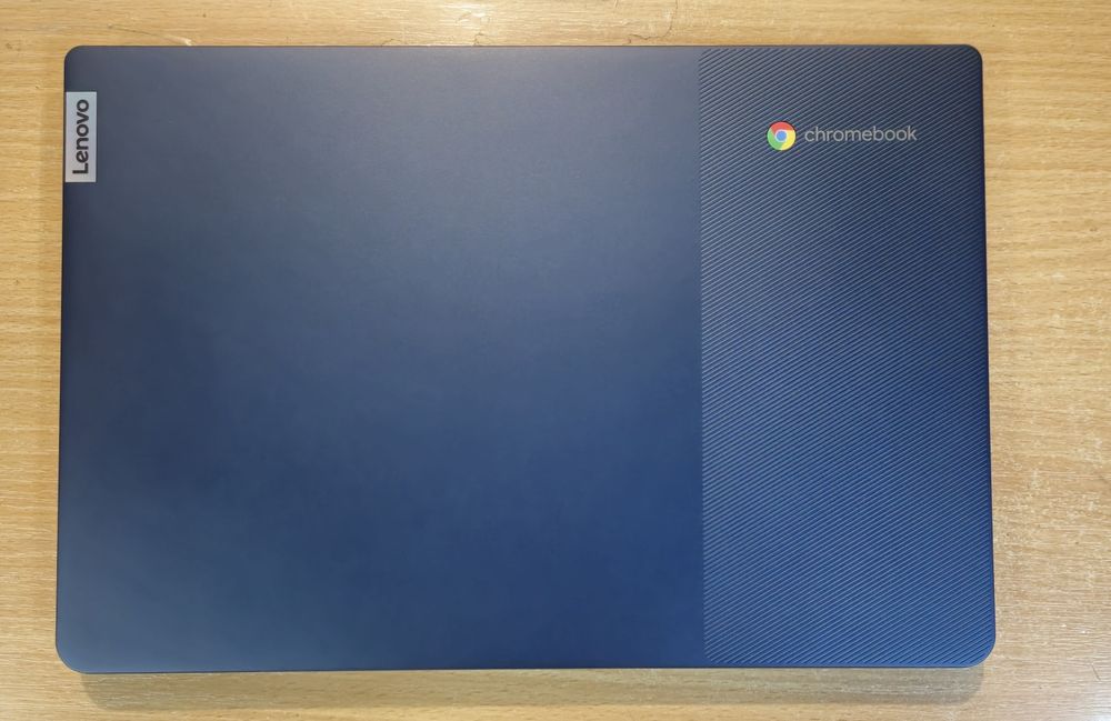Laptop Lenovo IdeaPad Slim 3 Chromebook 14M868. Android . 4GB RAM / 128GB . Impecabil