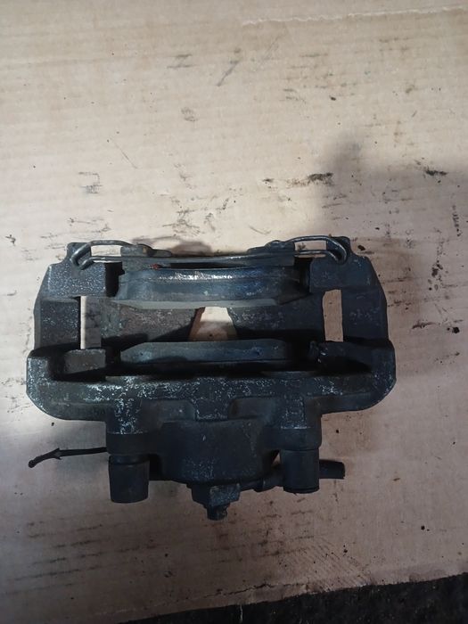 Правый супорт Вектра В 1,6