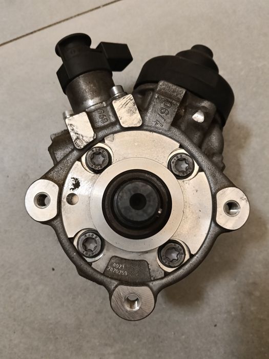 Pompa inalte 2.0tdi CAG/CAGA Audi A5/Audi A4 B8/Audi Q5/Seat Exeo