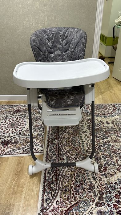 Детский стульчик для кормления