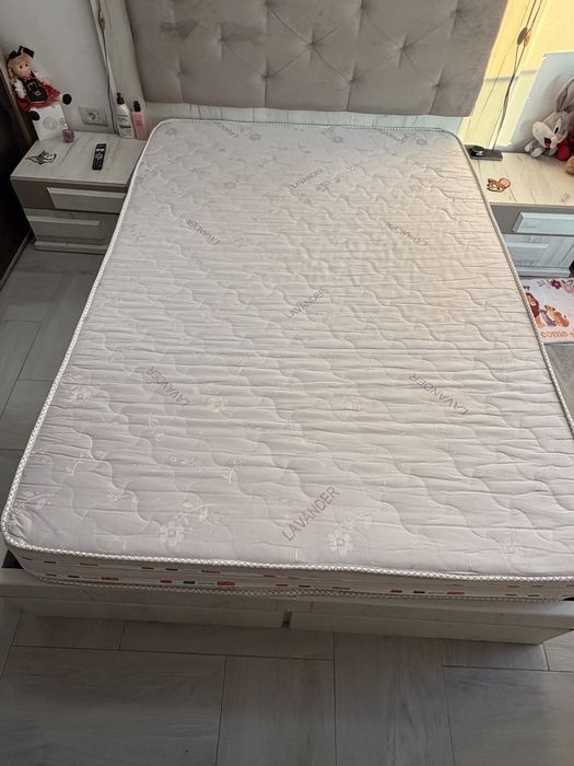 Saltea 140 x 200, fabricata in Italia, din spuma cu memorie