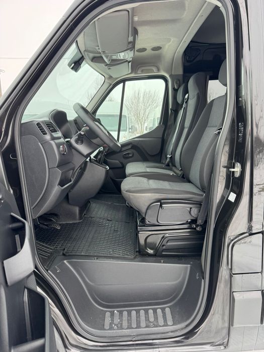 Renault Master/  9 locuri /  2021 / 2.3 diesel / 150Cp