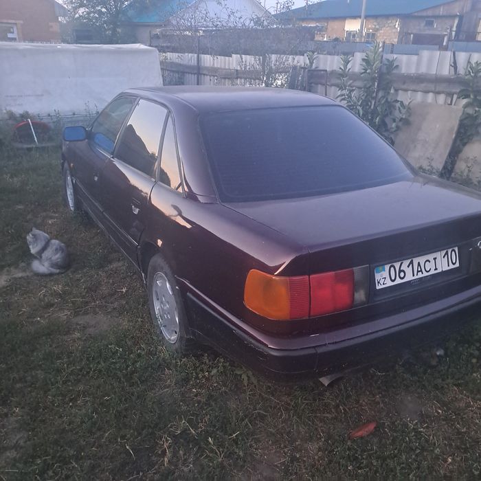 Продам ауди 100с4