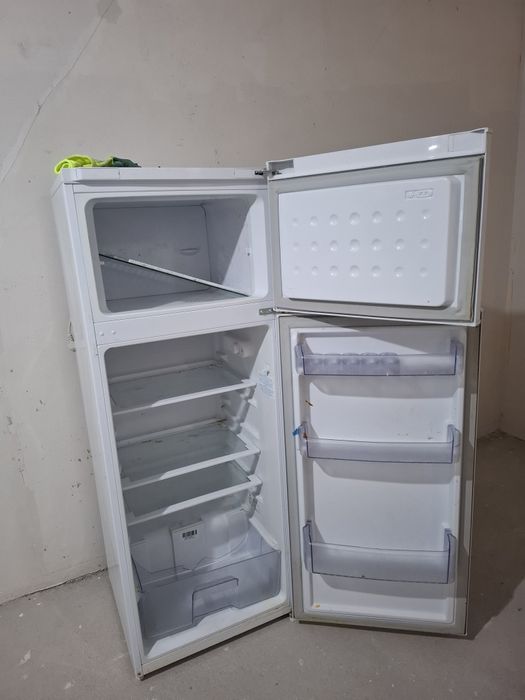 Продам холодильник Беко, б/у
