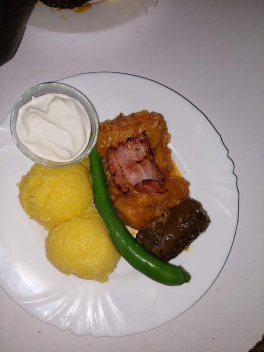 Bucatari cu experiență,organizam nunti,botezuri, onomastice, parastase