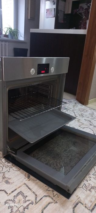 Продам Духовую печь от Bosch