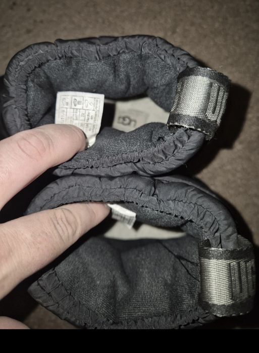 Vand Ghete UGG impermeabile si călduroase