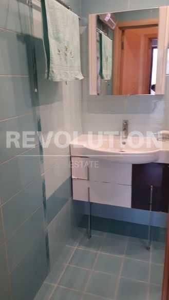 СЛЪНЧЕВ тристаен апартамент в жк. Левски!