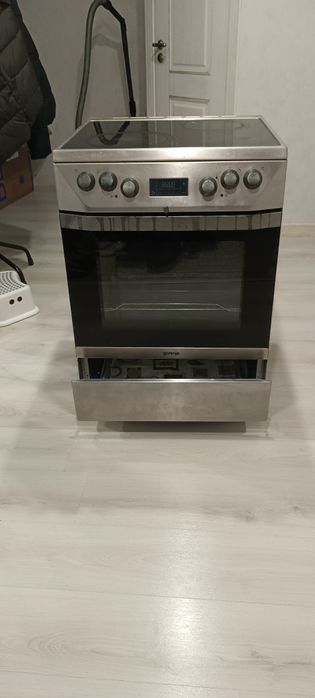 Продам электроплиту б/у