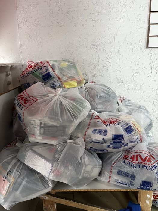 Продам сотовые аксессуары оптом