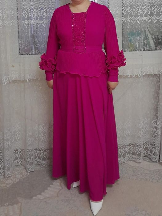 Продам новое платье