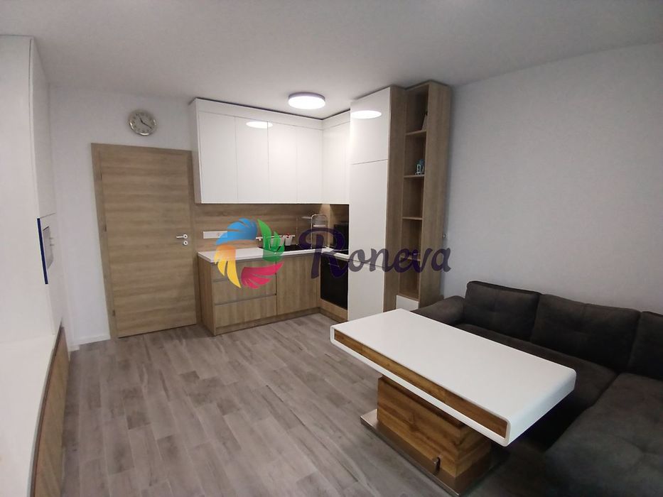 Дава се под наем Тристаен апартамент в к.к. Св.Св. Константин и Елена - 90 кв.м за 1296.42 € - Снимка #2