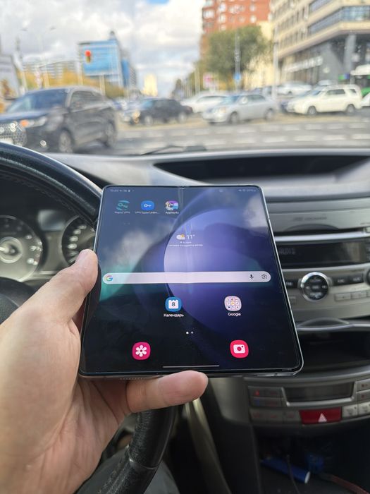 Продам Samsung z fold 5