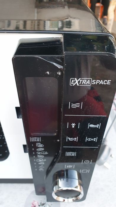 Микровълнова фурна "Hotpoint Ariston"